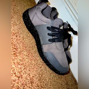 SNIBBS space cloud, nonslip sneakers